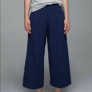 Lululemon For the Yin Wide Leg Pants Navy SZ 6